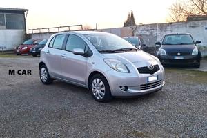 Toyota Yaris 1.3 5 porte Navi