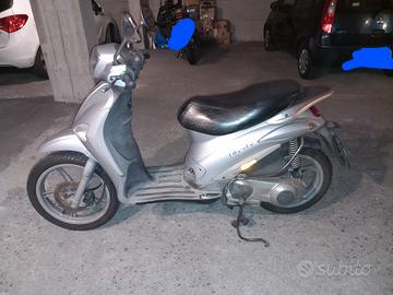 piaggio liberty 200