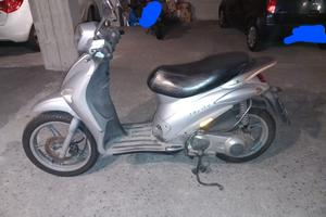 piaggio liberty 200