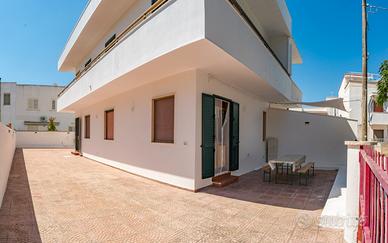 Casa 5/6 posti a 300mt da spiaggia Lido Marini