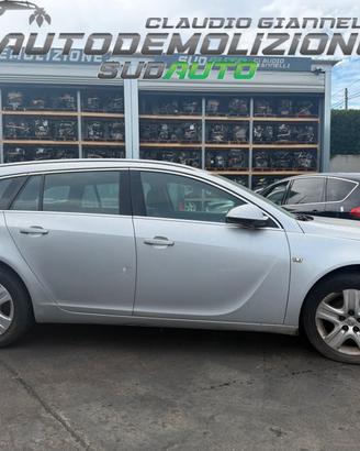 RICAMBI USATI AUTO OPEL INSIGNA 2010 SIGLA MOTORE 