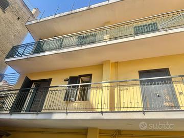 Appartamento 3 vani con terrazzo+ posto auto