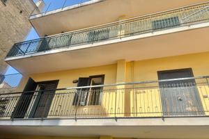 Appartamento 3 vani con terrazzo+ posto auto