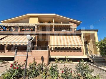 Appartamento Alba Adriatica [Cod. rif A143VRG]