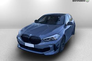 BMW Serie 1 (F40) - M 135i xDrive