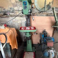 Trapano industriale a colonna