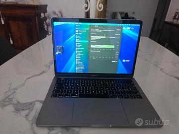 MacBook Pro 13" 2019 Touch Bar i5 8GB / 128 GB soa