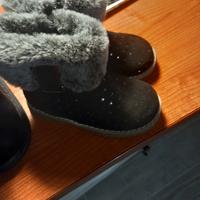 stivaletti due paia numero 24