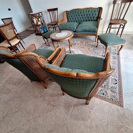 Salottino vintage in stile liberty