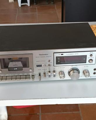 REGISTRATORE STEREO CASSETTE TECHNICS MODEL RS 641