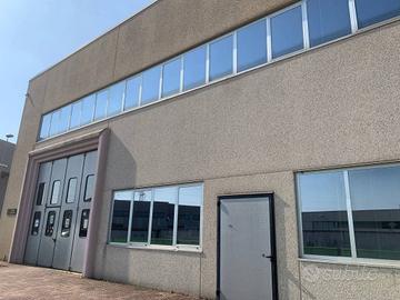 Immobile di 320 m² a Treviglio