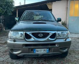 Nissan Terrano II 2.7 TDI, 7 posti a sedere, 4X4