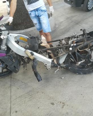 Smembro per ricambi aprilia futura 125 1994