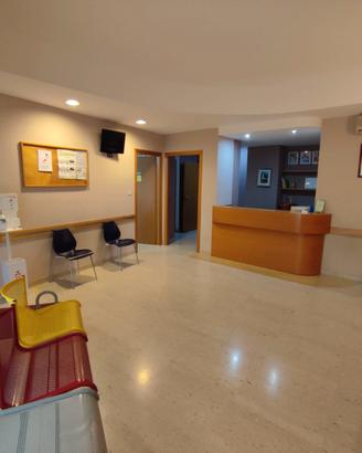 Studio Medico Ufficio arredato piano terra