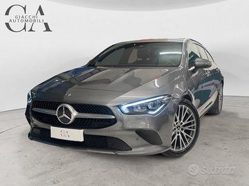Mercedes-Benz CLA 200 d Executive auto shooting br