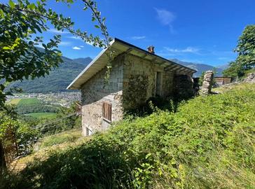 Casa indipendente di 127 m² con 4 locali a Civo