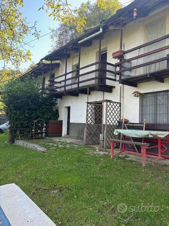 Rustico / Casale di 220 m² con 2 locali a Bagnolo - Vista 2