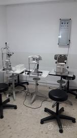 Studio oftalmico completo di strumentazione