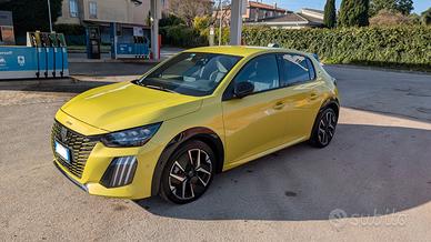 Peugeot 208 GT Hybrid 136 e-DCS6