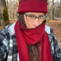 Set invernale cappello, sciarpa, guanti bordeaux