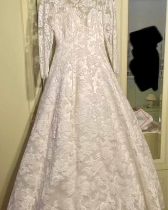 Abito da Sposa pizzo Chantilly e seta -Peter Vest