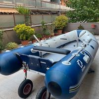 GOMMONE ZODIAC 3,30 E MOTORE YAMAHA 8 CV