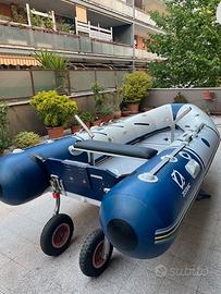 GOMMONE ZODIAC 3,30 E MOTORE YAMAHA 8 CV