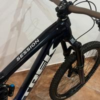 Bicicletta Trek Dh