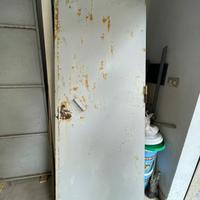 Porta in ferro. 2ante da 75cm, h 225cm + telaio