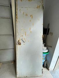 Porta in ferro. 2ante da 75cm, h 225cm + telaio
