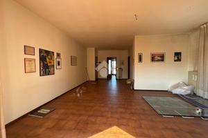 3 LOCALI A TRECATE