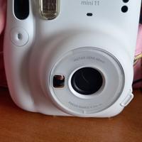 Fotocamera istantanea instax mini 11