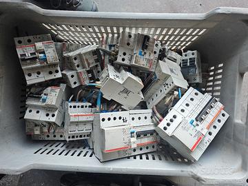 Magnetotermici 380 e 220v