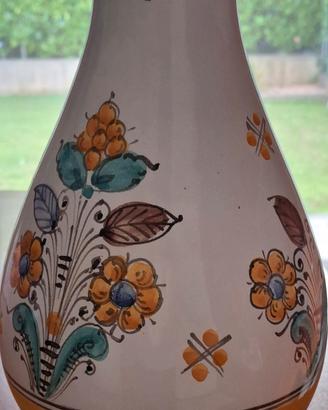 Vaso vintage in ceramica ungherese dipinto a mano