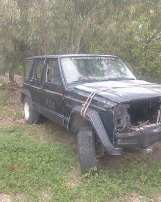 ricambi jeep Cherokee.