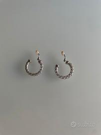 Orecchini a clips (bigiotteria)