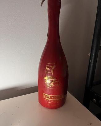 Jean Paul Gaultier nel 1999.