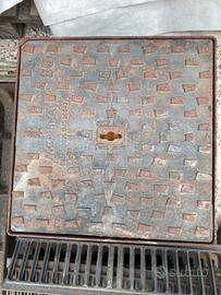 Chiusino in ghisa con telaio