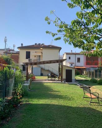 Villa bifamiliare Lucca [UL161FRCVRG]
