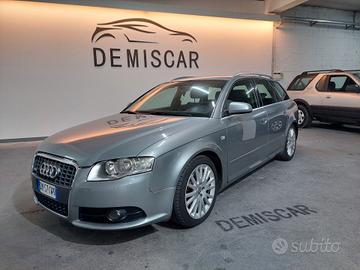 Audi A4 3.0/233CV TDI S line interno e esterno