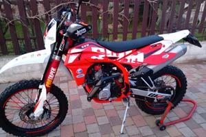 enduro Swm 125 factory 