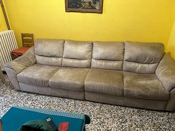 divano 4 posti