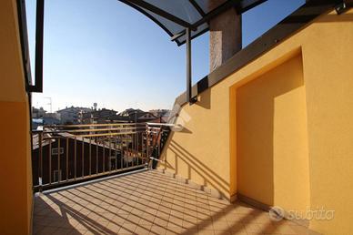 MANSARDA A GARBAGNATE MILANESE