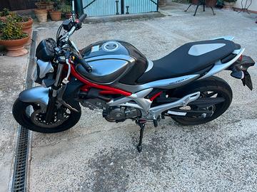 Suzuki SFV Gladius 650