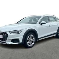 Audi A4 Allroad 40 2.0 tdi mhev Identity Contrast