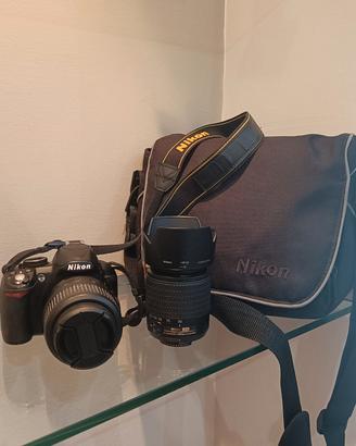 Nikon D3100 con obiettivi e borsa originali