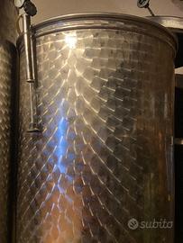 Cisterna acciaio vino