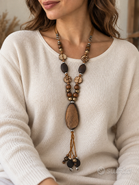 Collana Lunga Etnica in Legno e Cocco con Ciondolo
