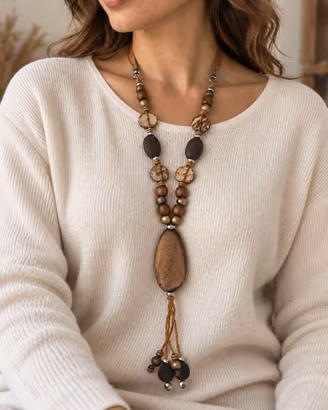 Collana Lunga Etnica in Legno e Cocco con Ciondolo