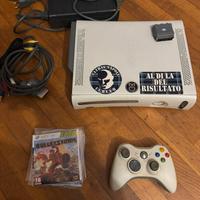Xbox 360 con giochi e controller